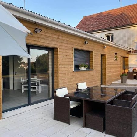 Le Clos De La Madelaine Montreuil  Exteriör bild