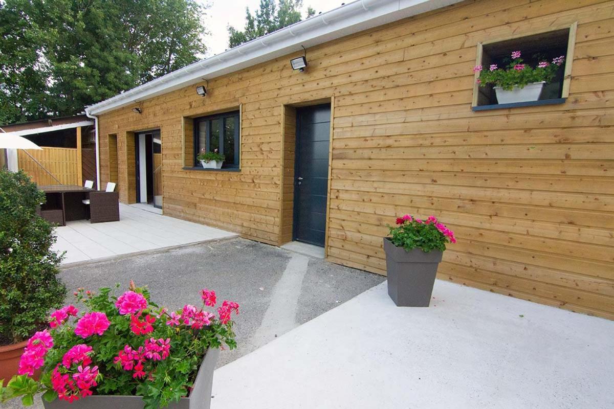Le Clos De La Madelaine Montreuil  Exteriör bild