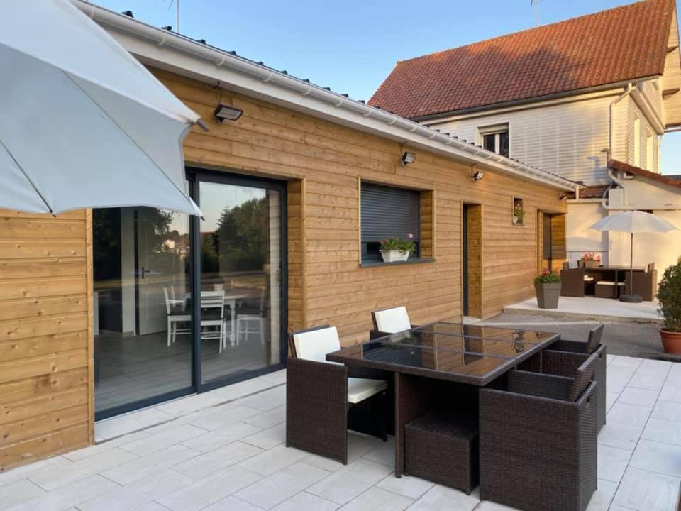 Le Clos De La Madelaine Montreuil  Exteriör bild